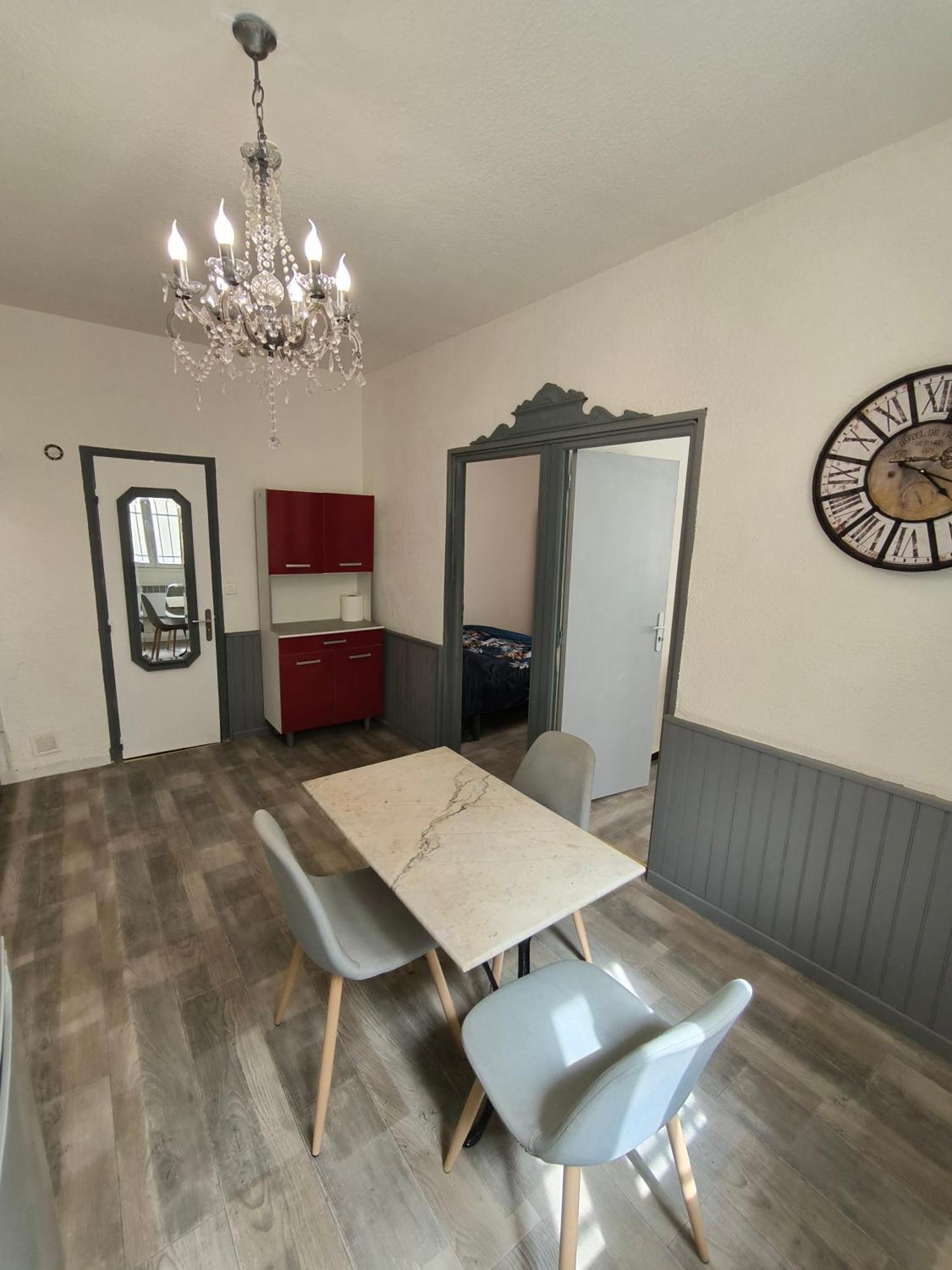 Appartement Chaleureux Dans Le Centre De Béziers Eksteriør billede