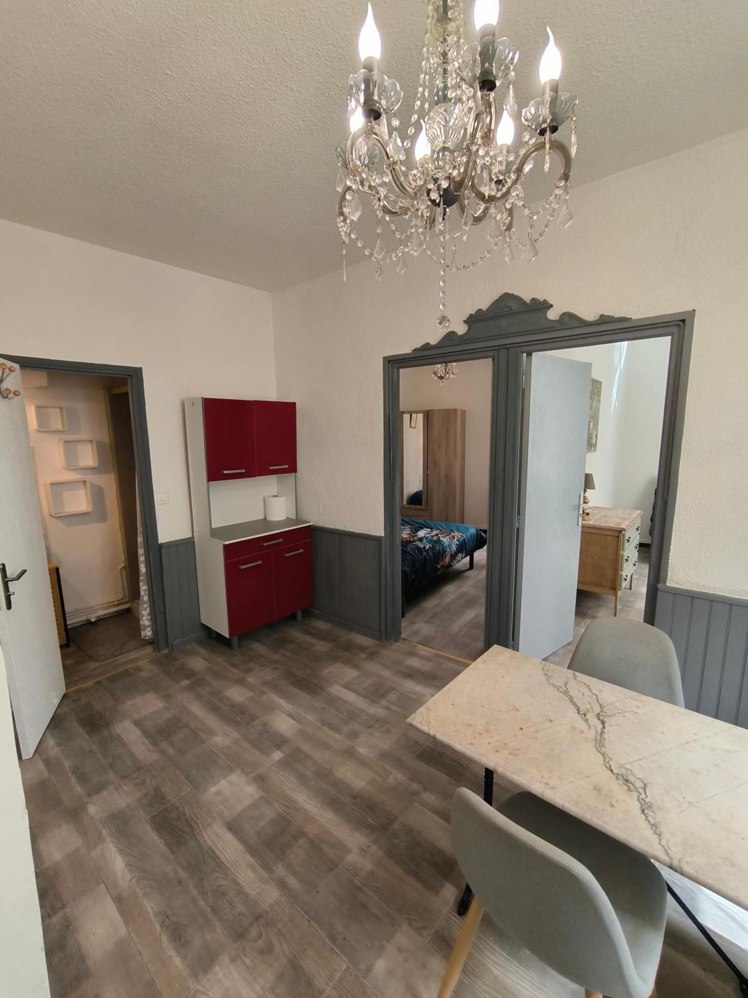 Appartement Chaleureux Dans Le Centre De Béziers Eksteriør billede