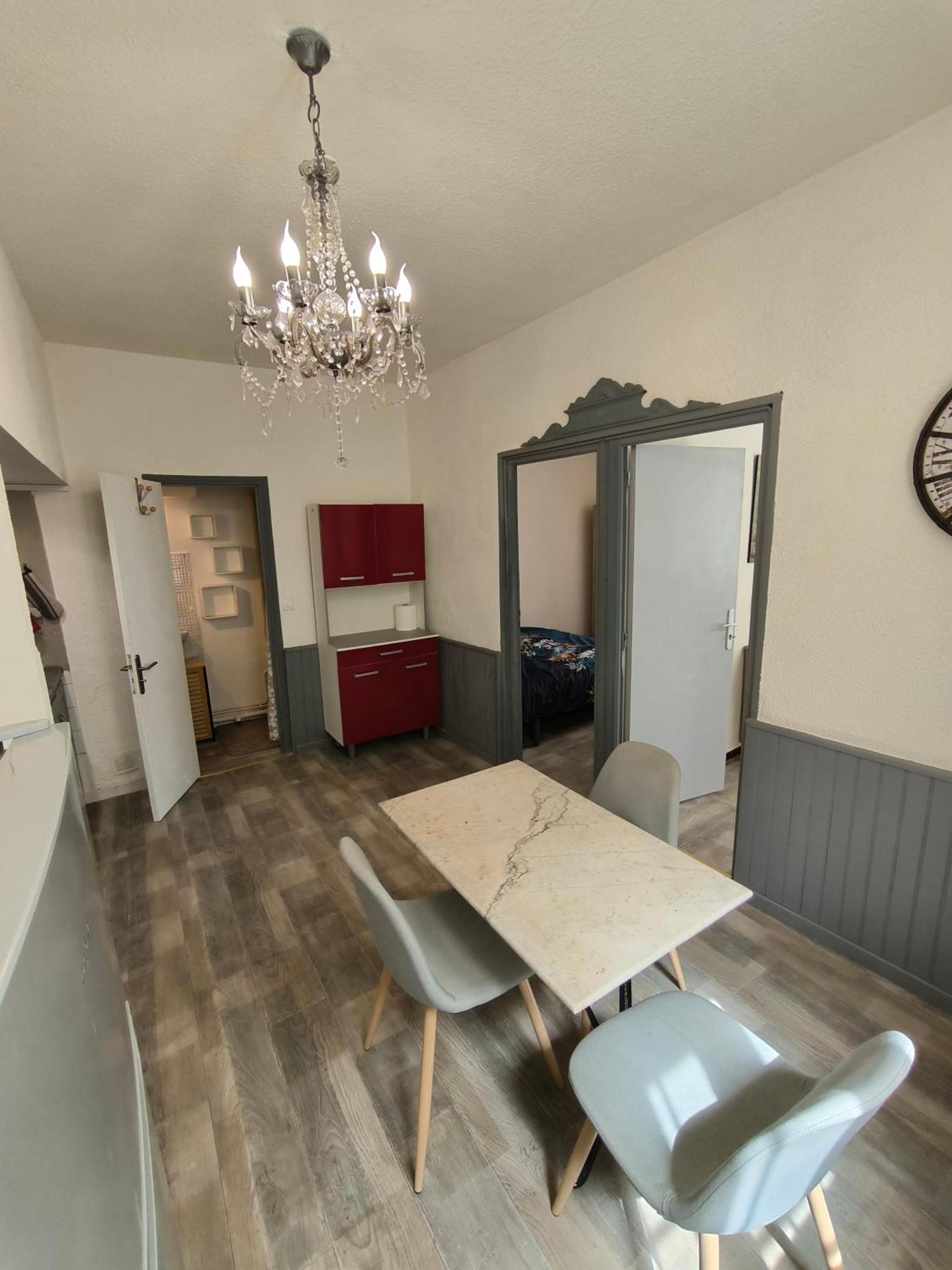 Appartement Chaleureux Dans Le Centre De Béziers Eksteriør billede