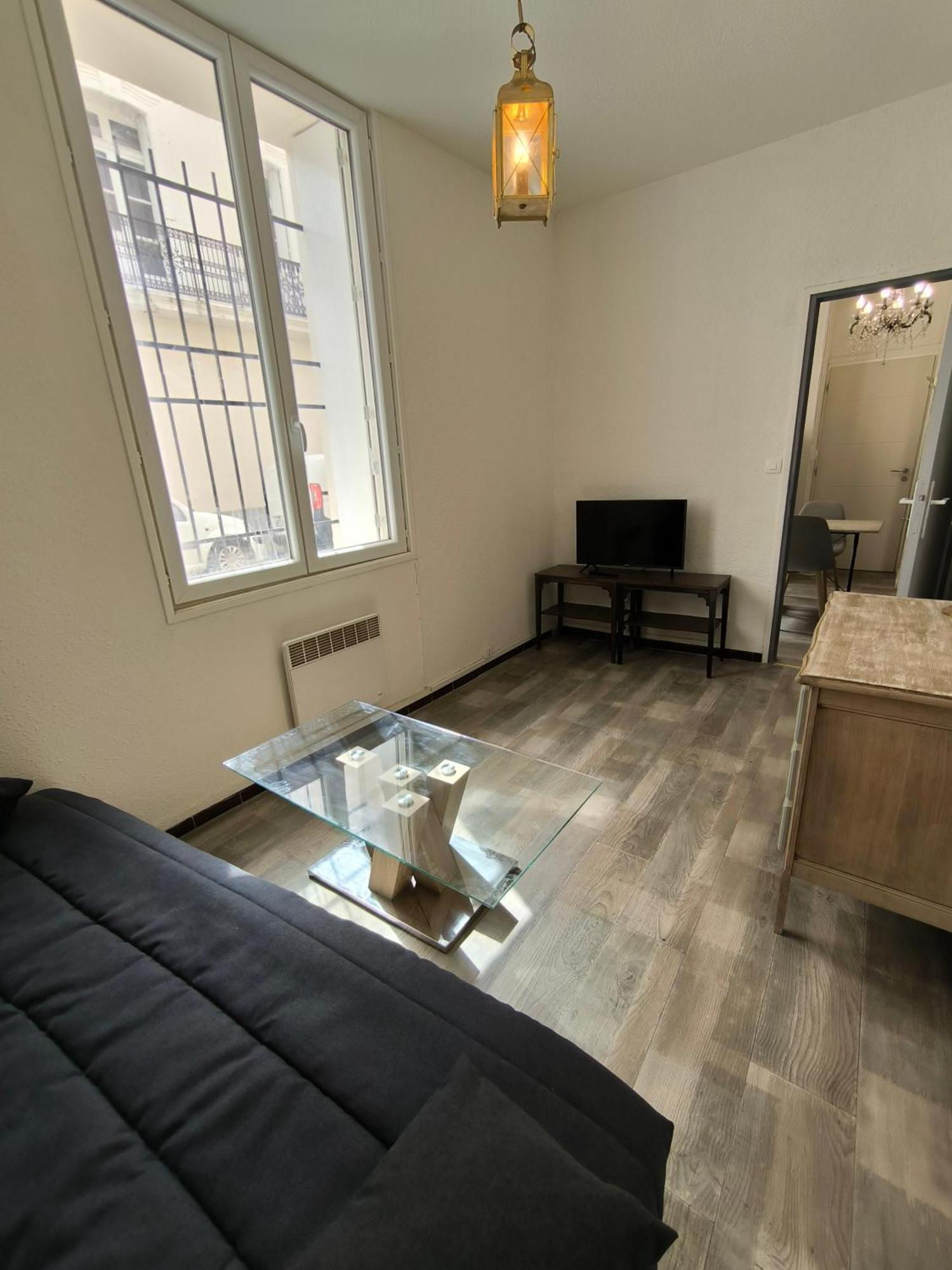 Appartement Chaleureux Dans Le Centre De Béziers Eksteriør billede